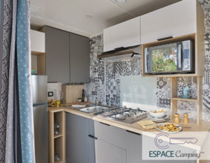 acheter-mobil-home-neuf-3-chambres-lodge-87-cuisine-espace-camping