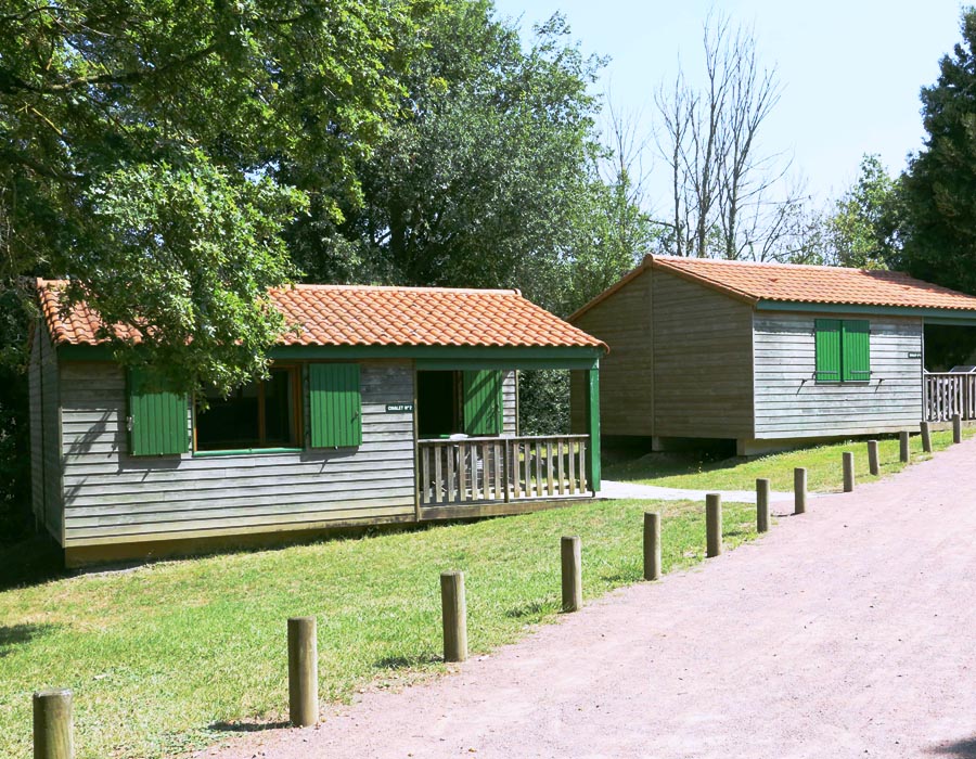 location-chalet-1-chambre-camping-au-lac-hautibus-argentonnay
