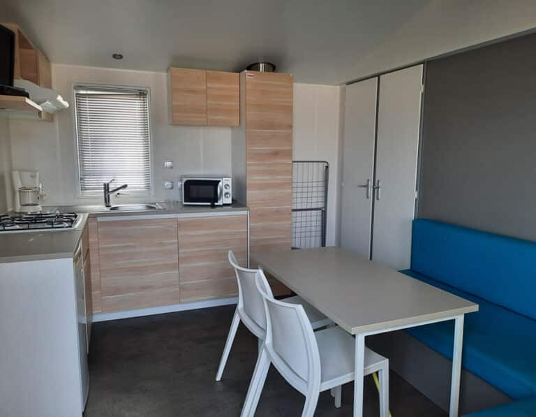 location-mobil-home-2-chambres-4-personnes-deux-sevres-camping-au-lac-hautibus